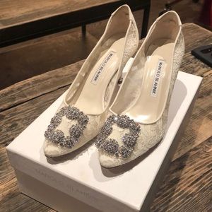 Manolo Blahnik ivory lace (wedding shoes) size 37